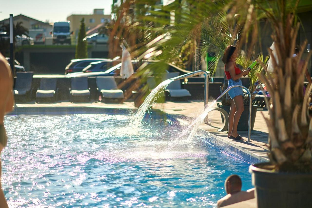 Sara Blu Apartment Spa And Pool Beach Resort 马马亚 外观 照片